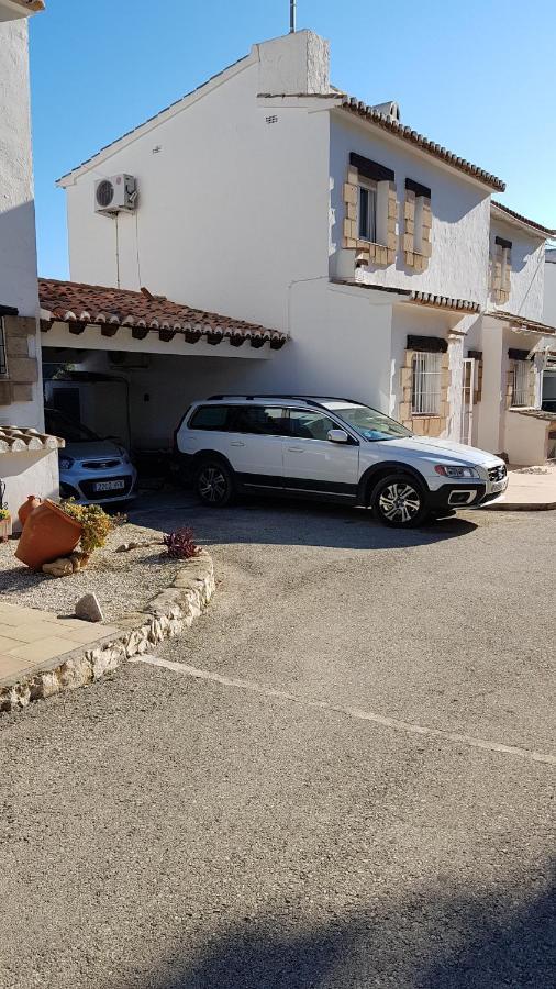 Rosalalinda - Cosy Semi-Detached Home With Sea Views And Large Terrace Moraira Exterior foto